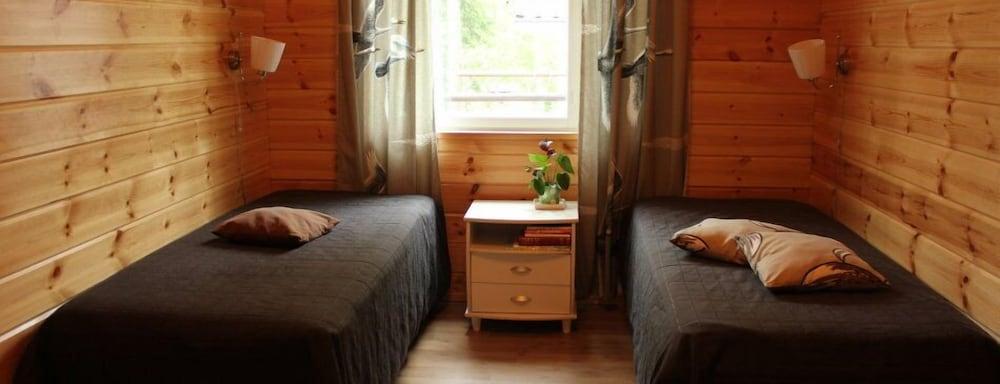 Jänisvaara Lake Cottages