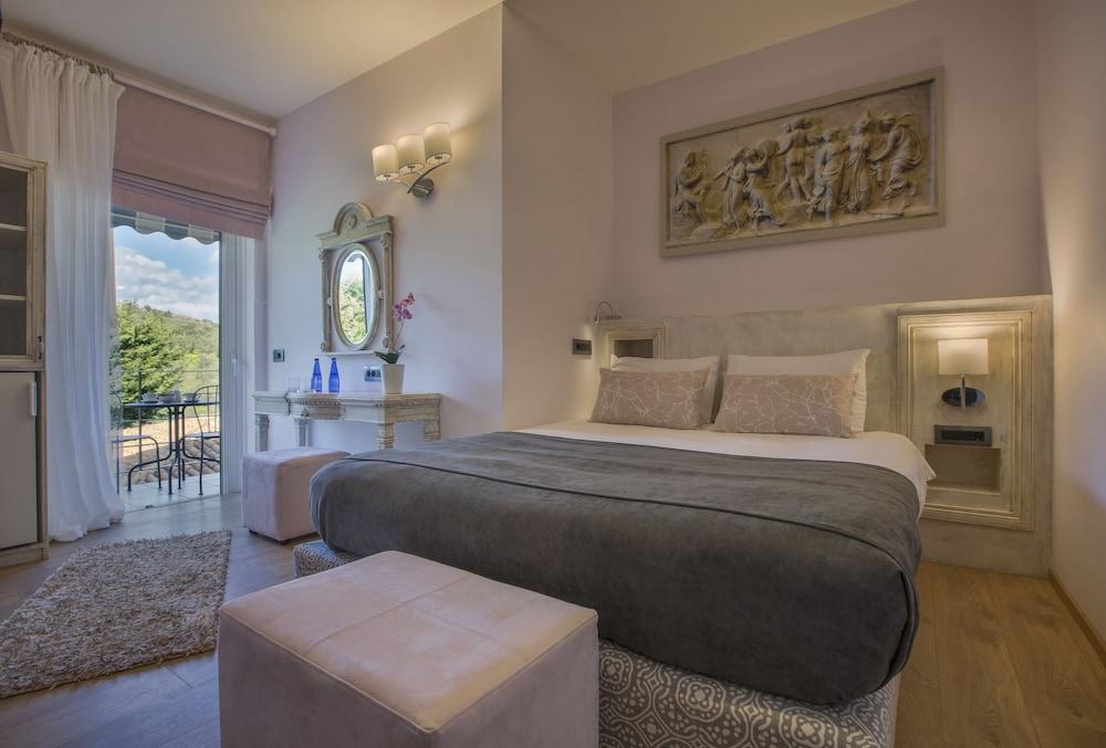 Anthemion Suites & Villas