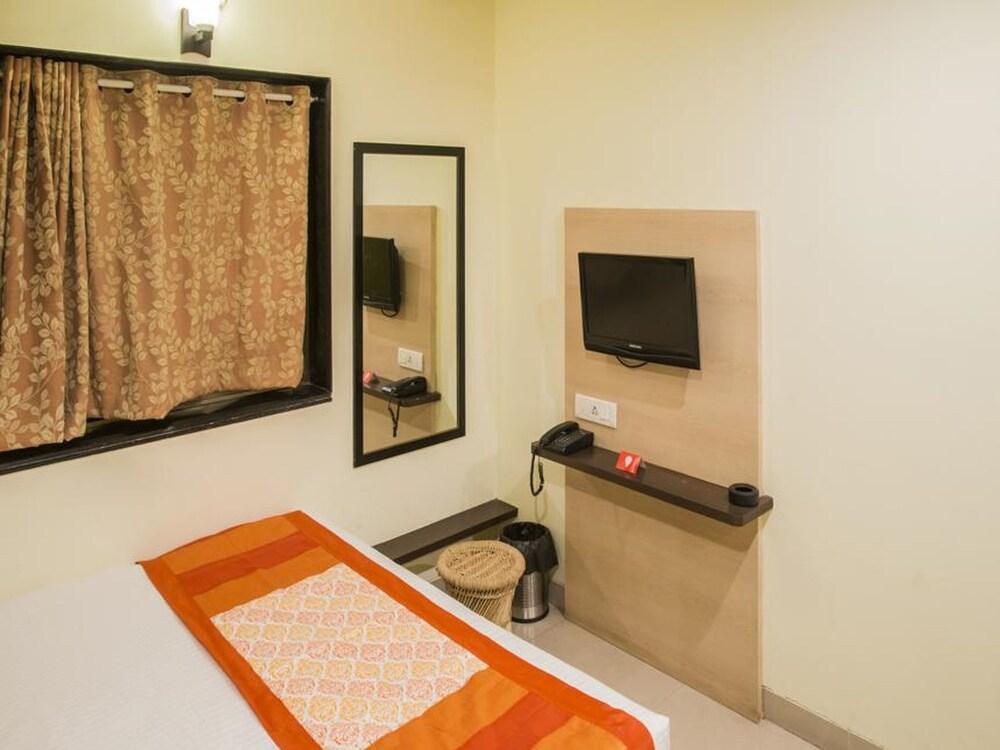 OYO 4185 Hotel Sachin Excellency