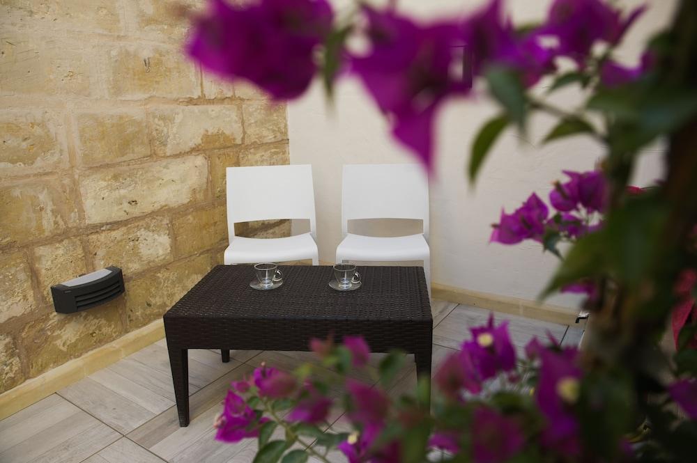 U Collection Townhouse