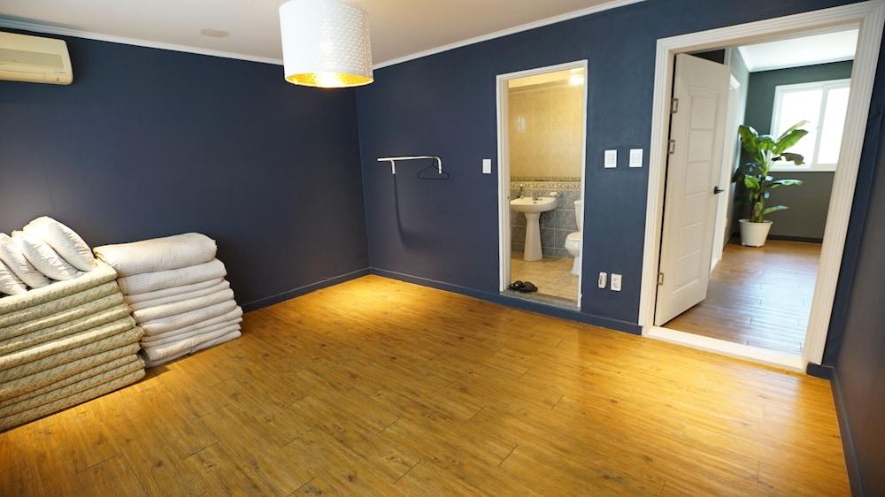 Oikos Leisure Pension