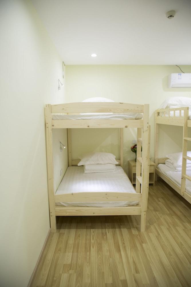 Hangzhou Memory Travel International Hotel- Edge West Lake