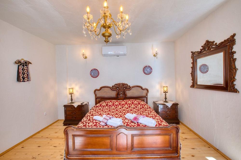 Kirazli Sultan Konak