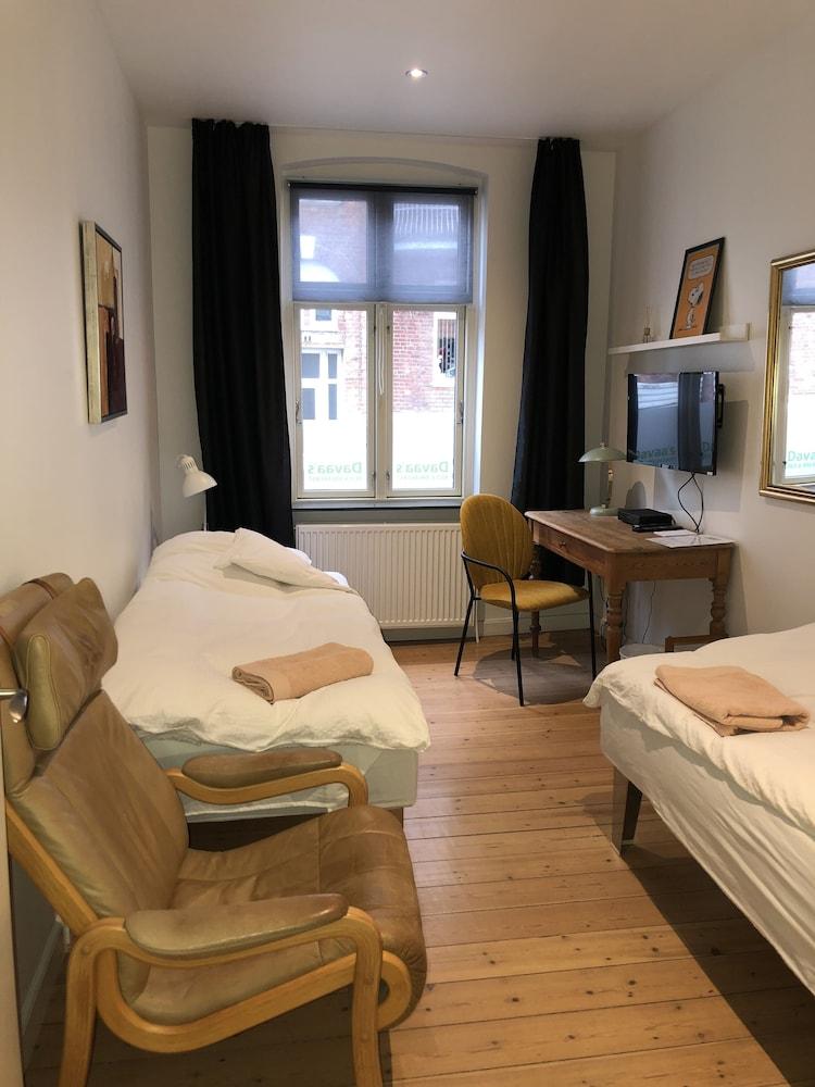 Davaa’S Bed and Breakfast