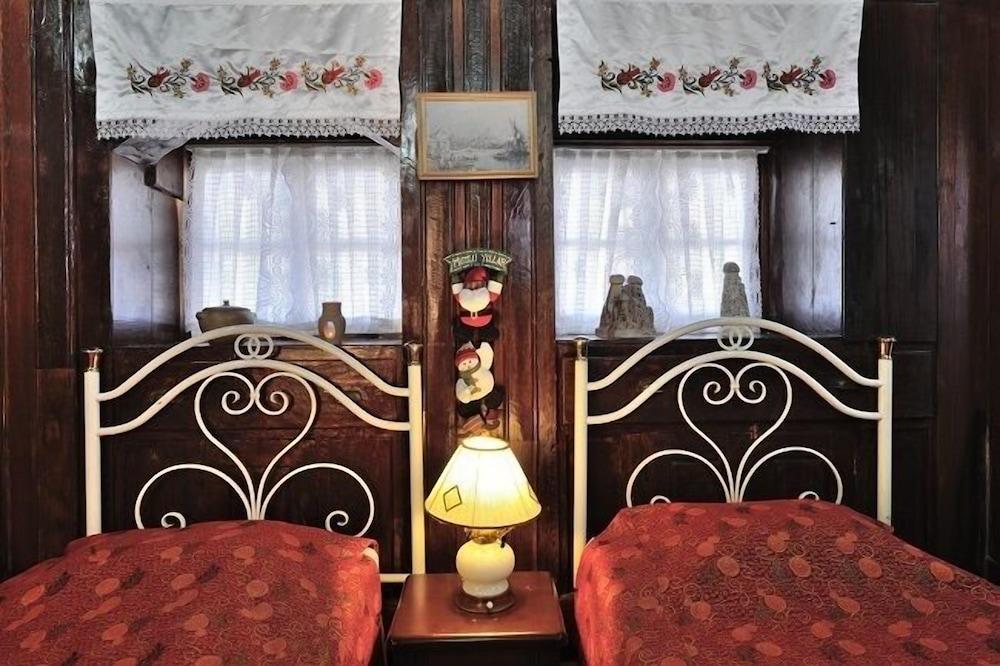 Asude Konak - Special Class