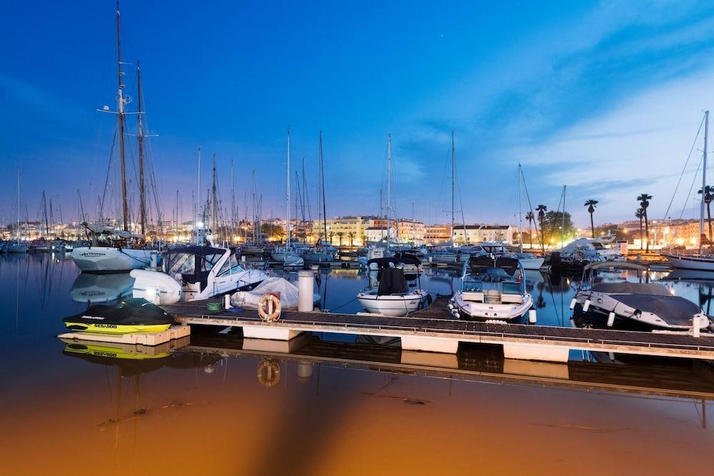 A03 - Central 1 Bed Apartment by DreamAlgarve