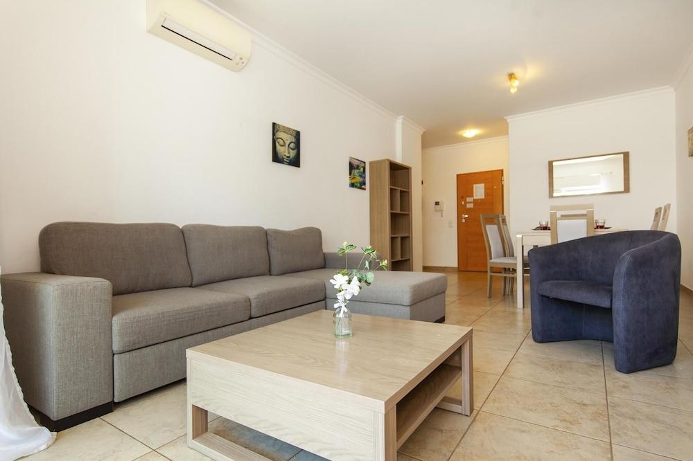 A05 - Luxury 1 Bed Fully Equipped with pool by DreamAlgarve