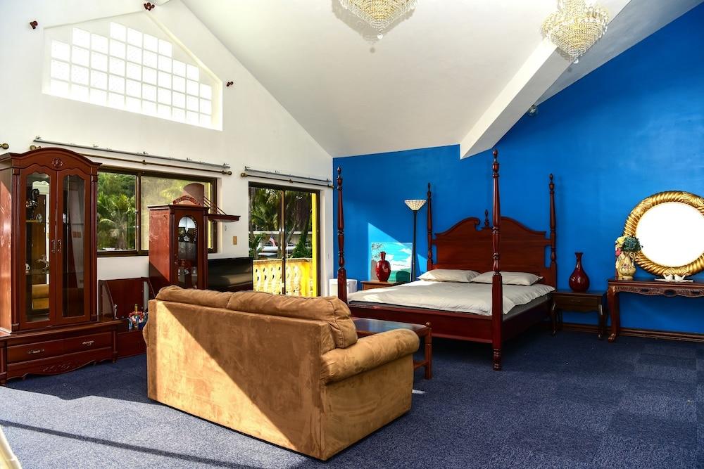 Saipan Stay Lounge