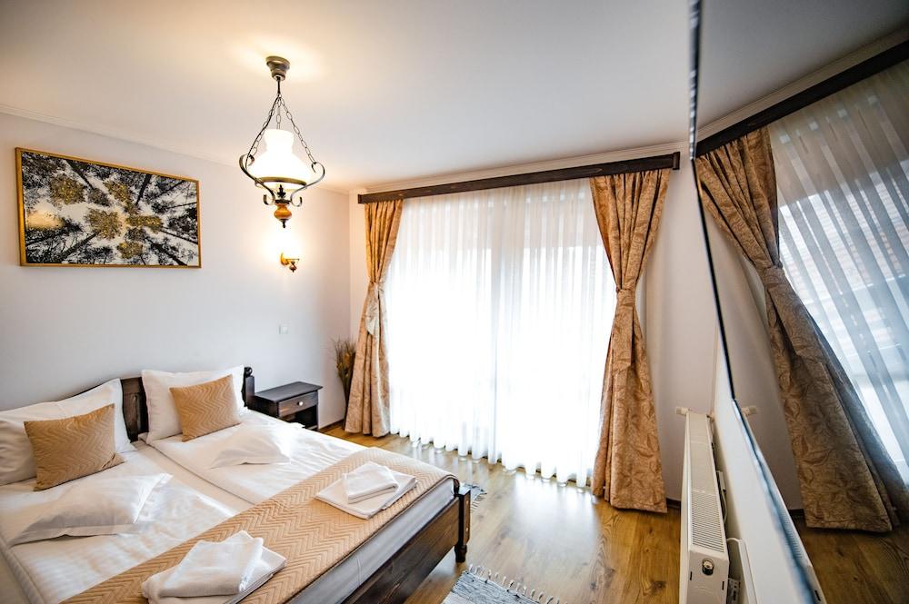 Casa Dives, Transylvania