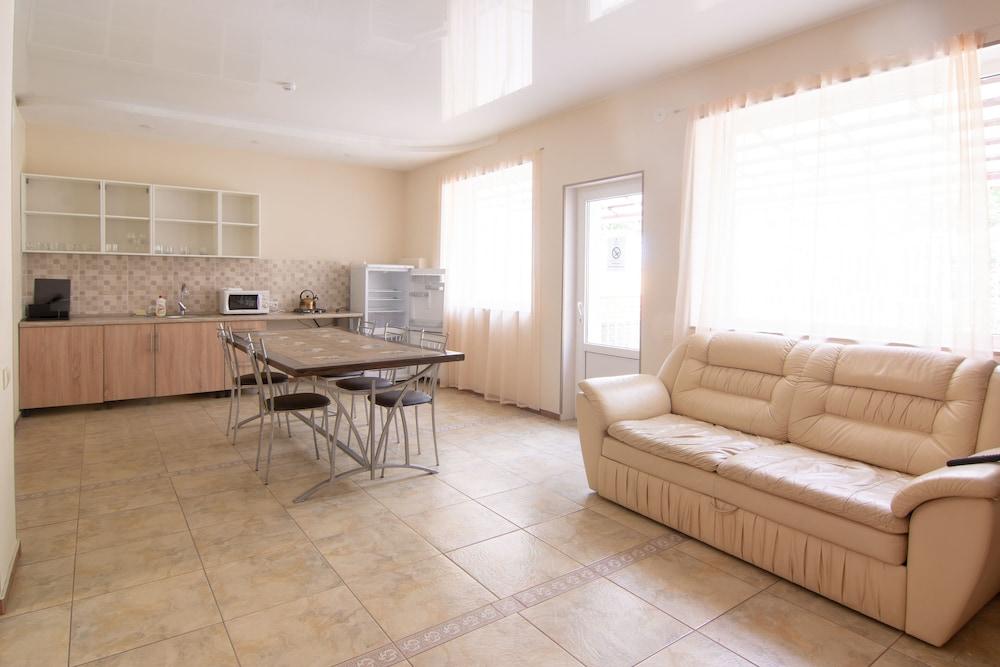 Country hotel Hvoinyi