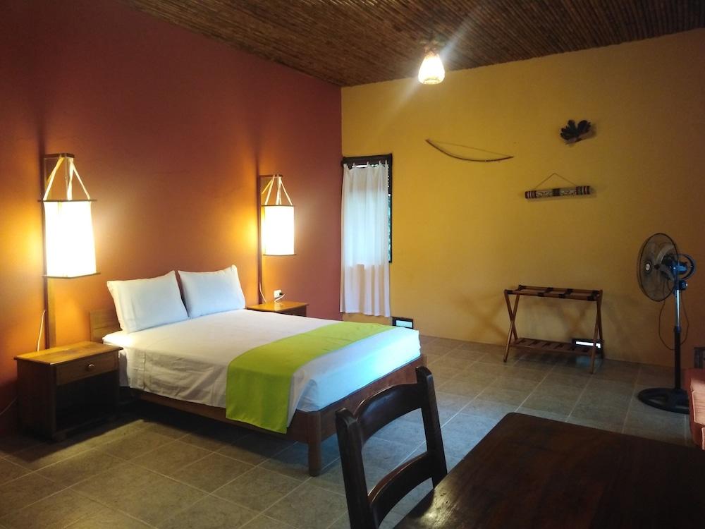 Cordillera Escalera Ecolodge