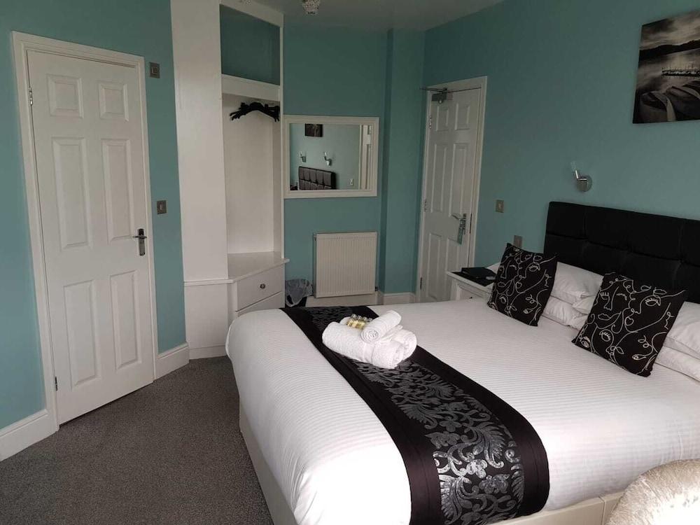 OYO Minerva Guesthouse