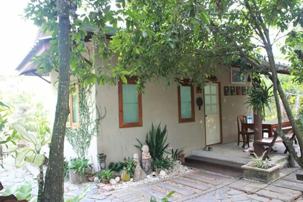 Rai Lung Tui Homestay