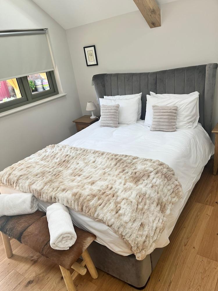 The Three Horseshoes Warham