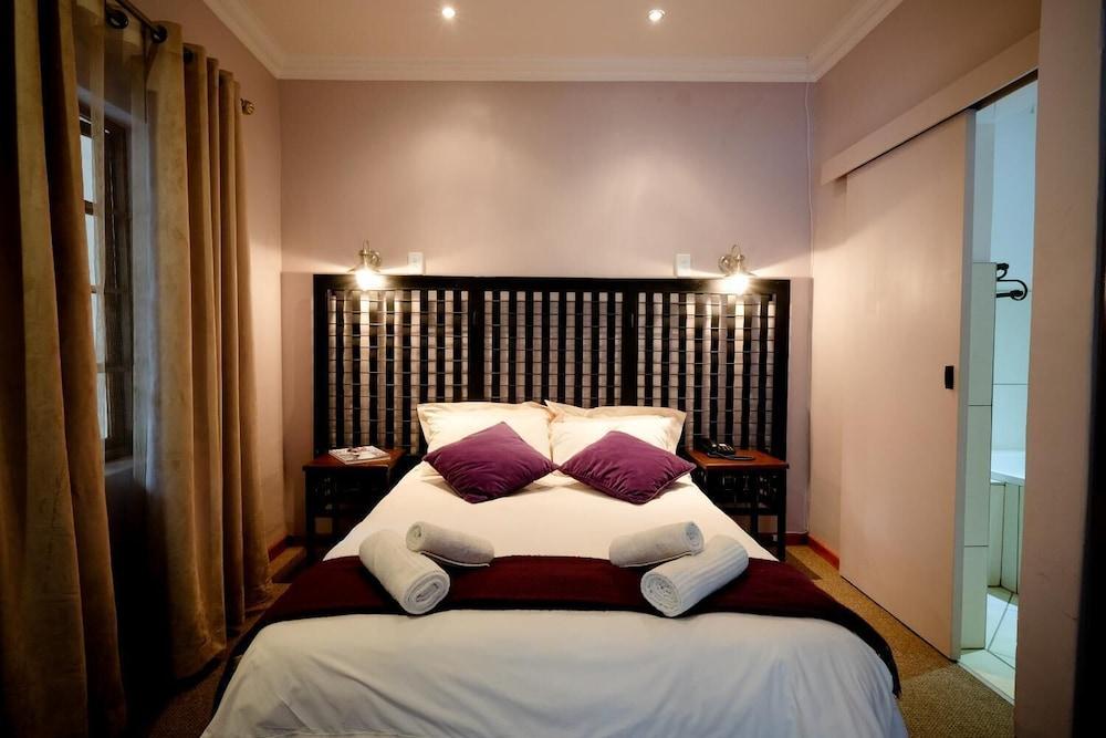 Oxbow Country Estate