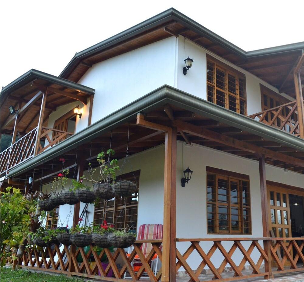 Antioquia Viva Hostel