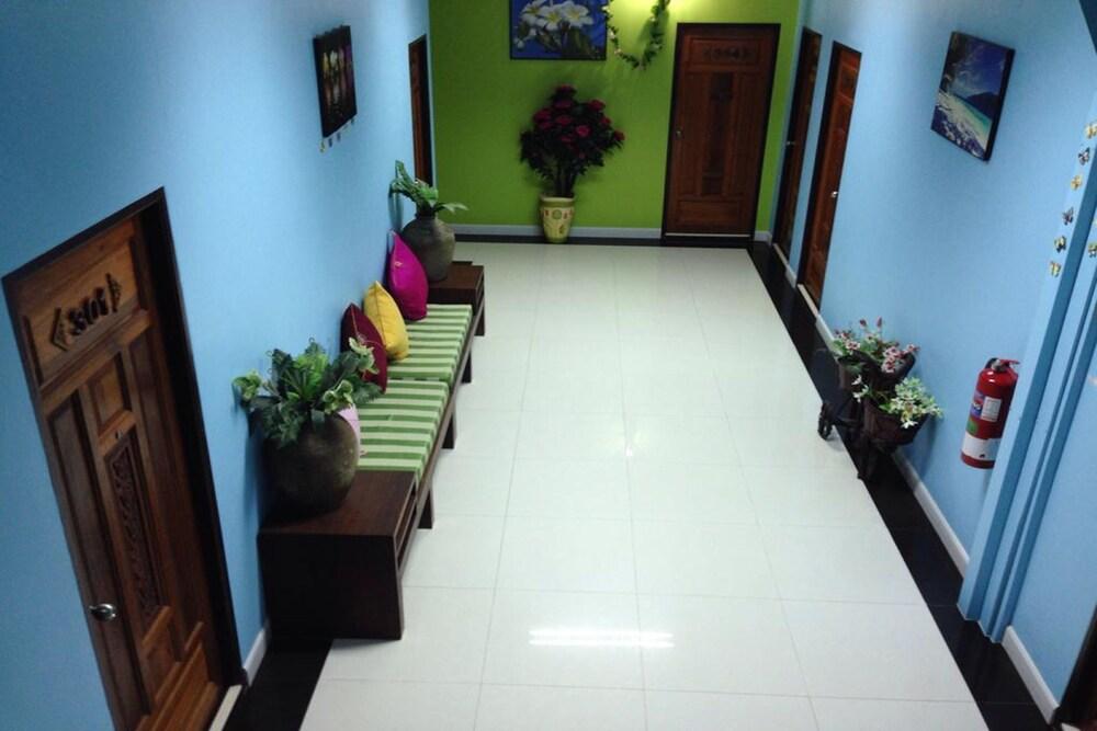 Sairougn Seaview Hotel