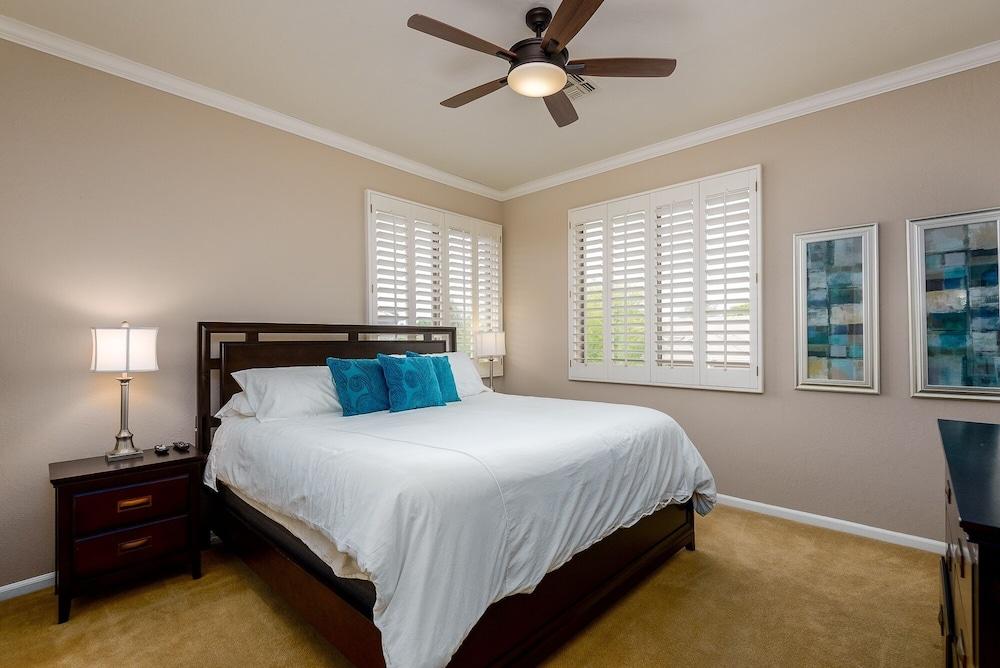 Casa Allegra 5 Bedroom Home by RedAwning