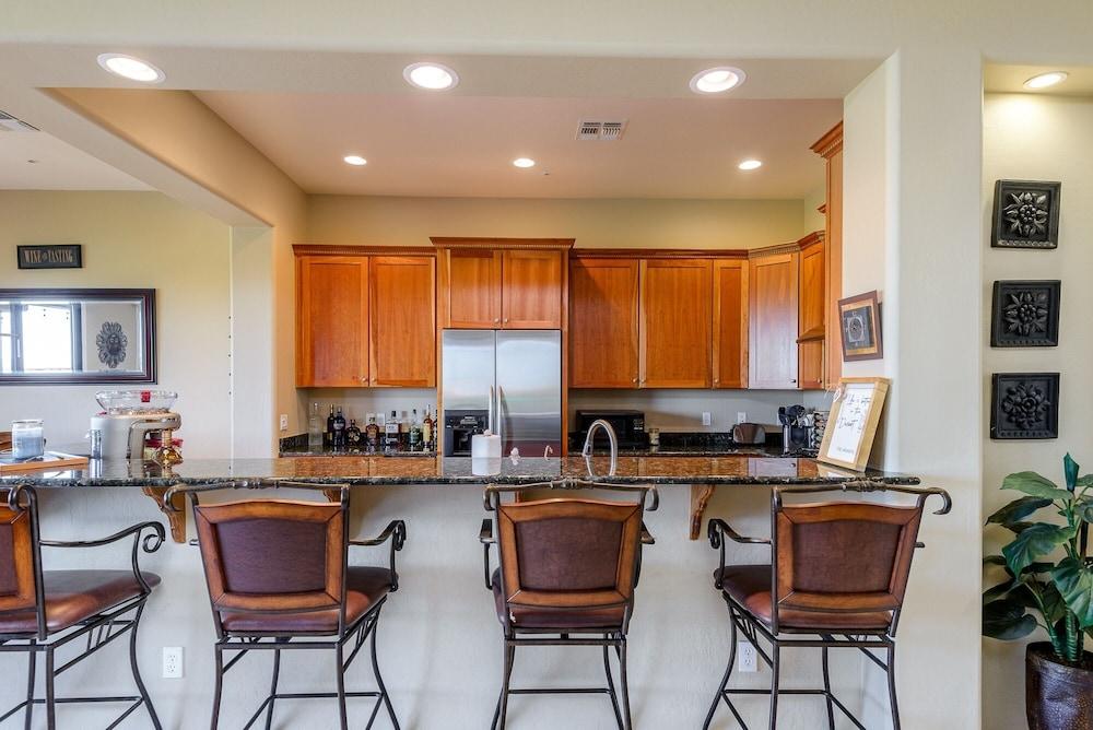 Agave 2 Bedroom Townhouse by RedAwning