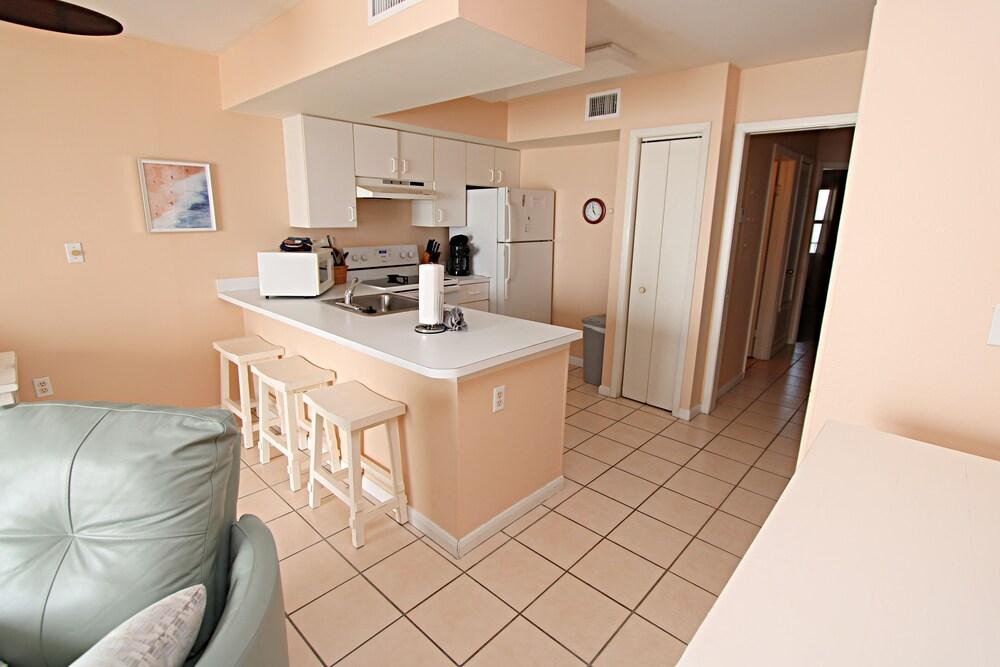 Seacrest 703 1 Bedroom Condo by RedAwning