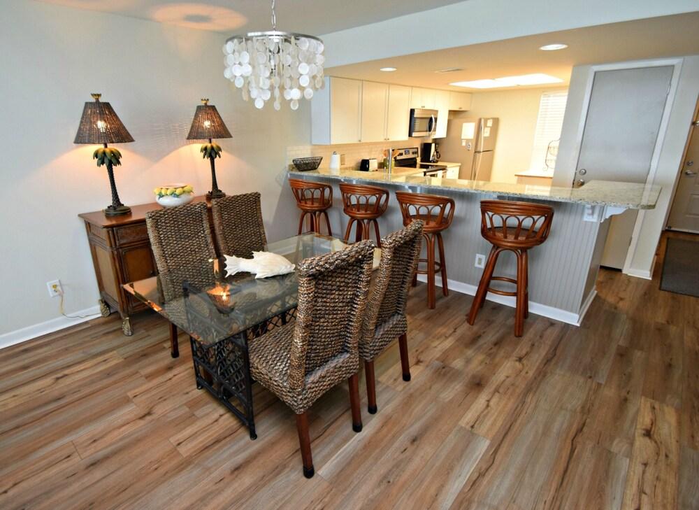 Wind Drift 704e 2 Bedroom Condo by RedAwning