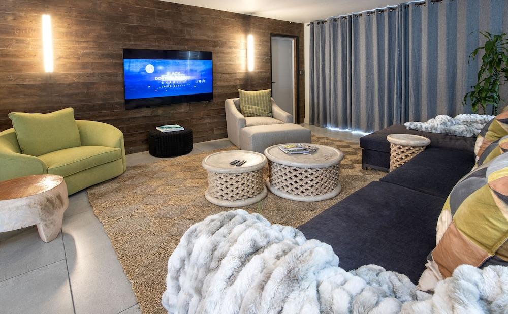 The Oyster Box Beach House