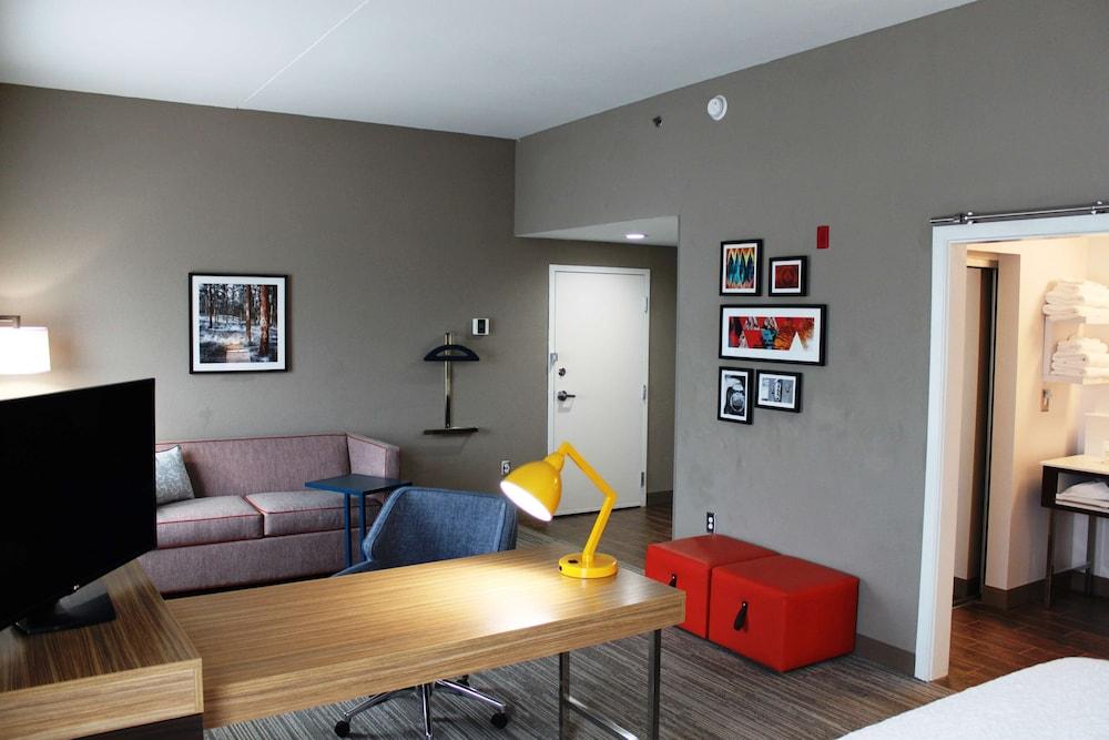 Hampton Inn by Hilton Forsyth