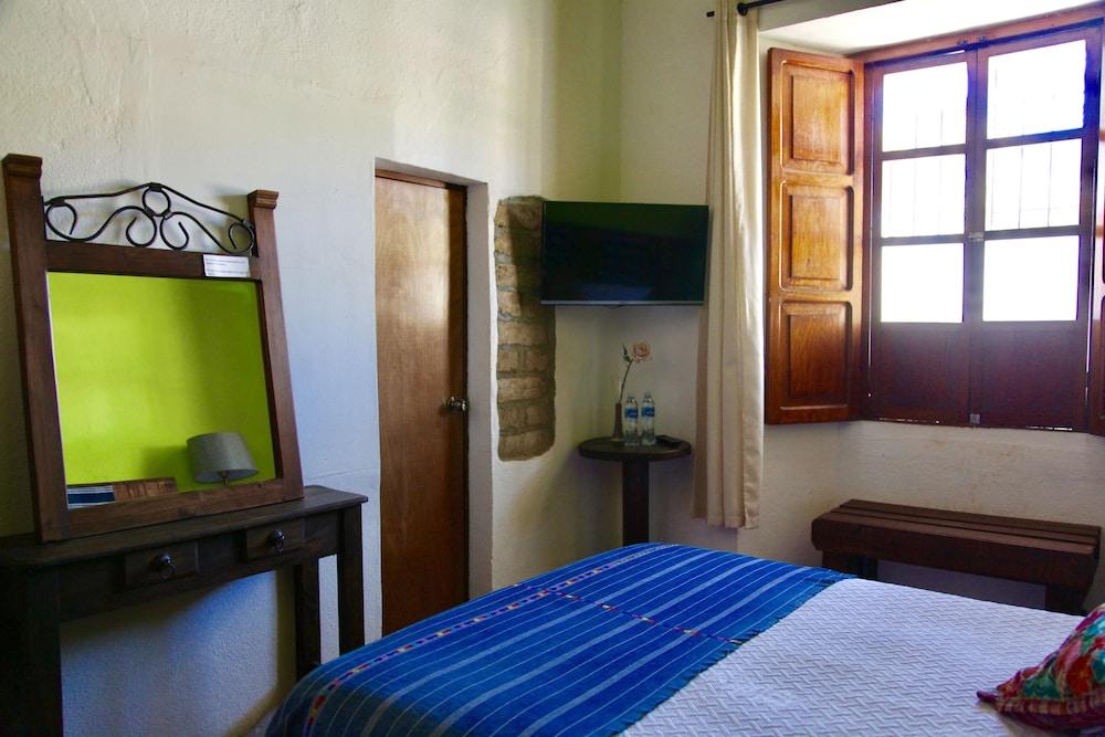 Hostal Antigueño - Hostel
