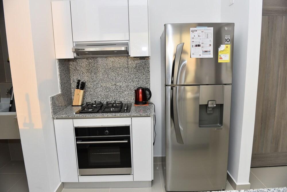 41st floor LUXURY apartment - sea view