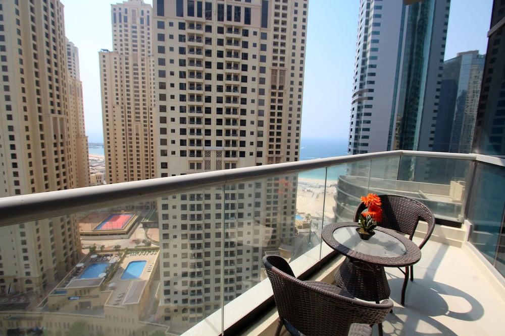 Kennedy Towers - Bay Central