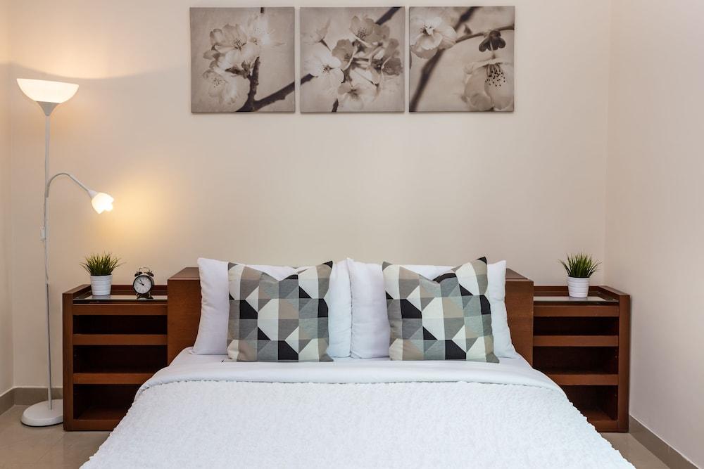 HiGuests - Time place