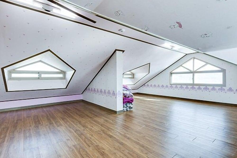 Buan Baramui Soksagim Pension