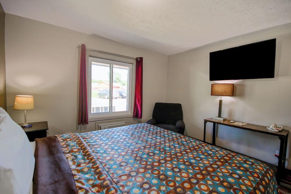 Hotel Arthur by OYO Glenwood Hwy 34