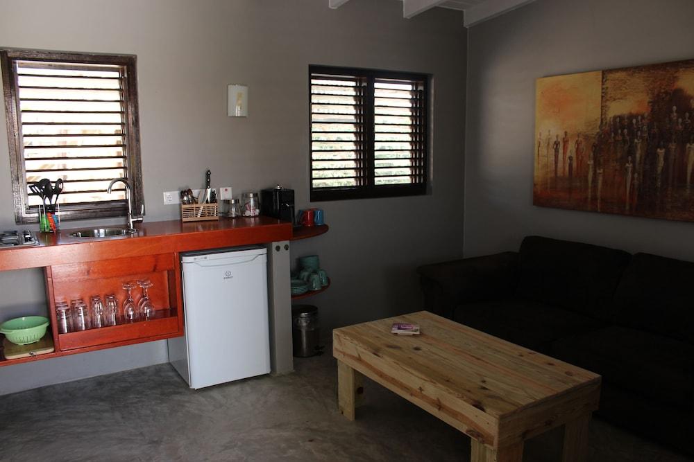 Guesthouse Balot's Place