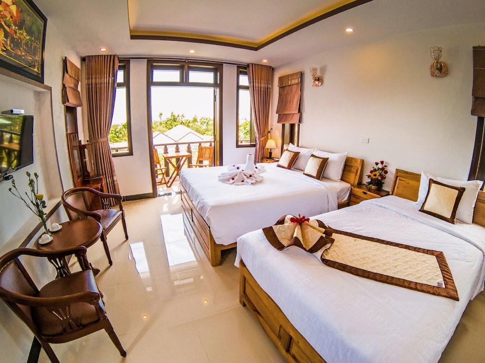 Cam Thanh Village Villas