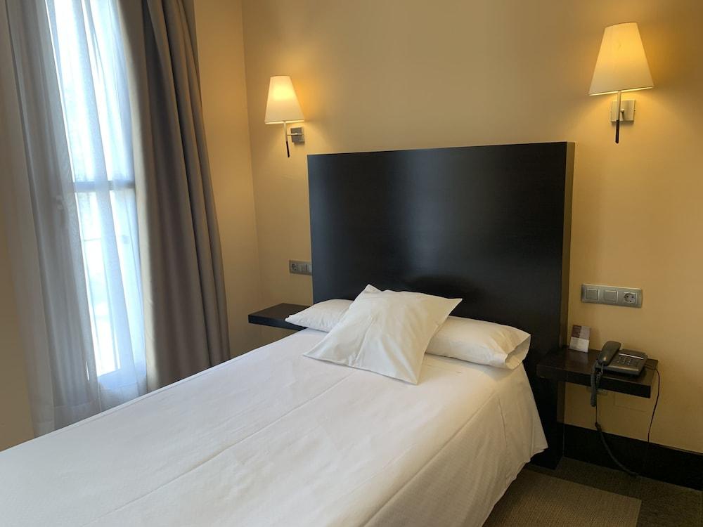 Hotel Monasterio Benedictino