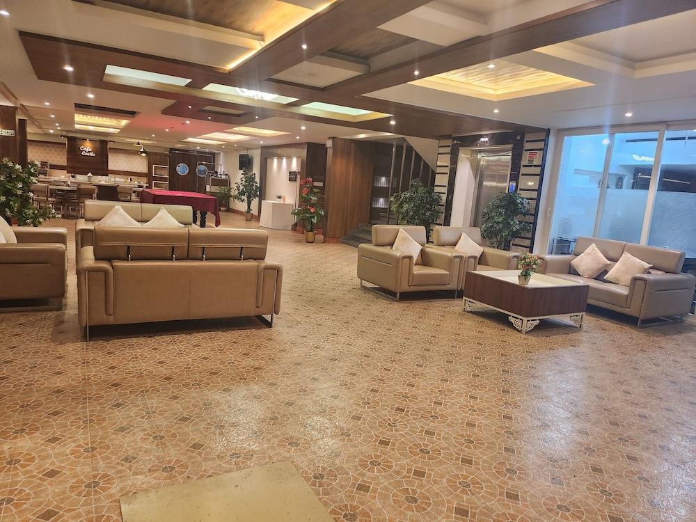 White Castle  (Boutique Apartment Hotel)