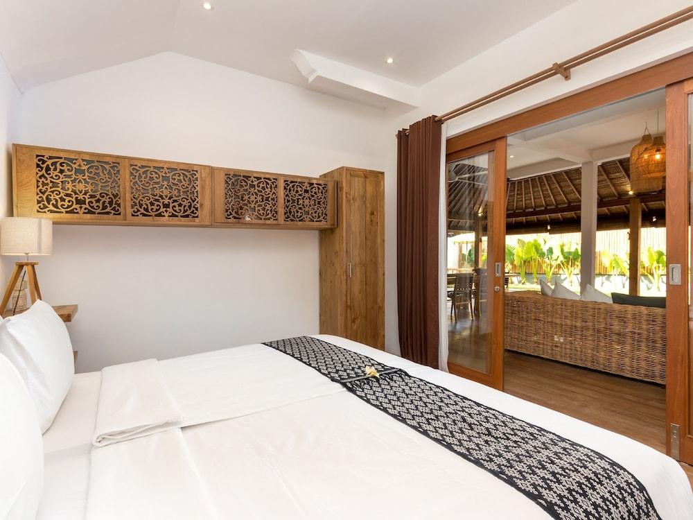 Villa Waterlily by Villa Finder