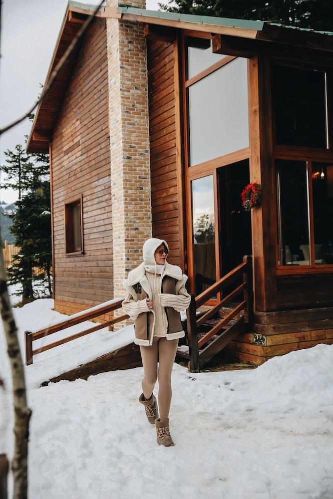 Karinna Forest Houses