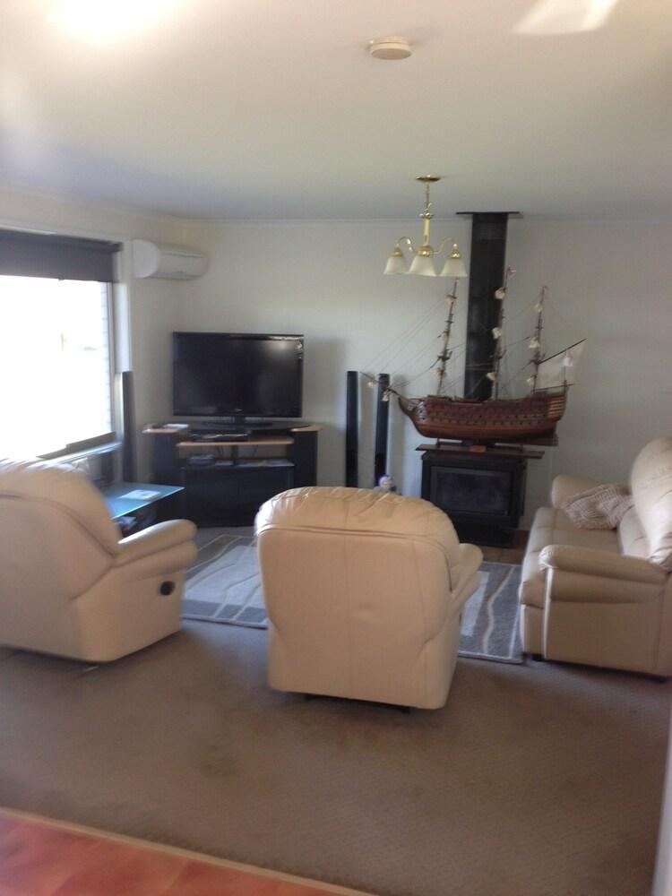 Eaglehawk Neck Beach House