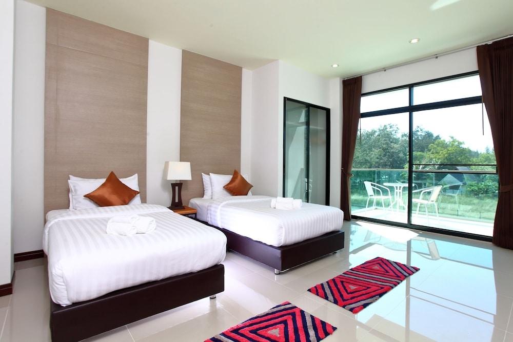 Sea & Sea Villa Resort Sangaroon