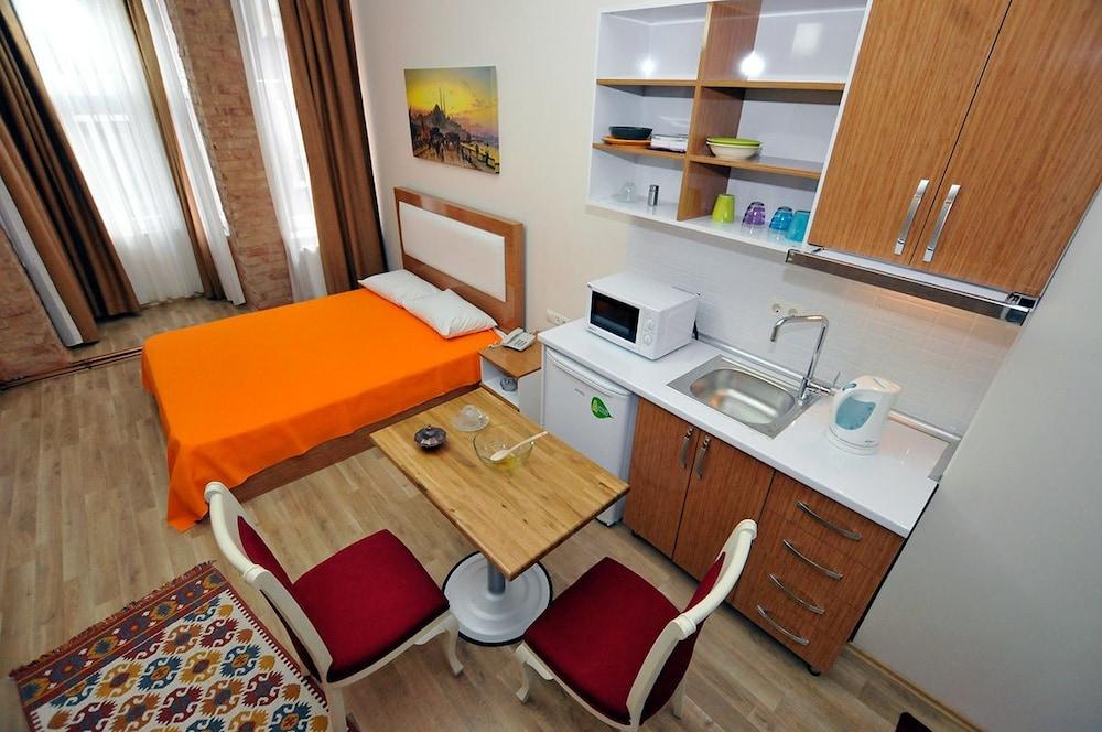 Apartof - Adults Only