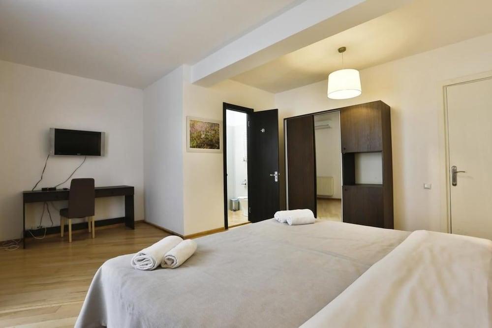 Chardonnay Boutique Hotel