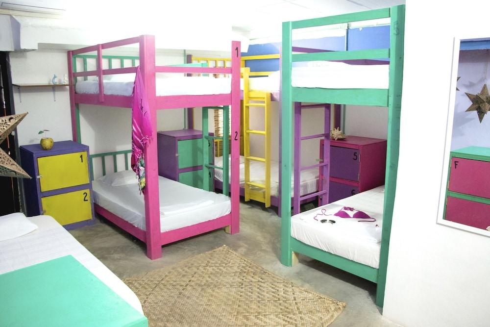 The Mermaid Hostel Downtown - Adults Only