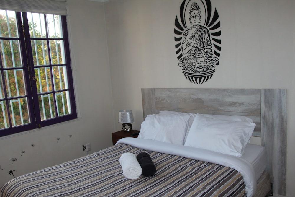 Vuelta Al Mundo Hostel