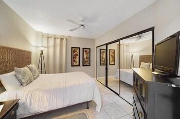 Windward Pointe 1002 3 Bedroom Condo by RedAwning