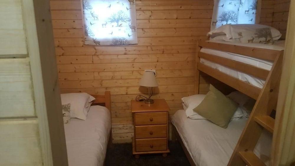 Meadows Way Guest House