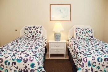 Sugar Beach 240 2 Bedroom Condo by RedAwning