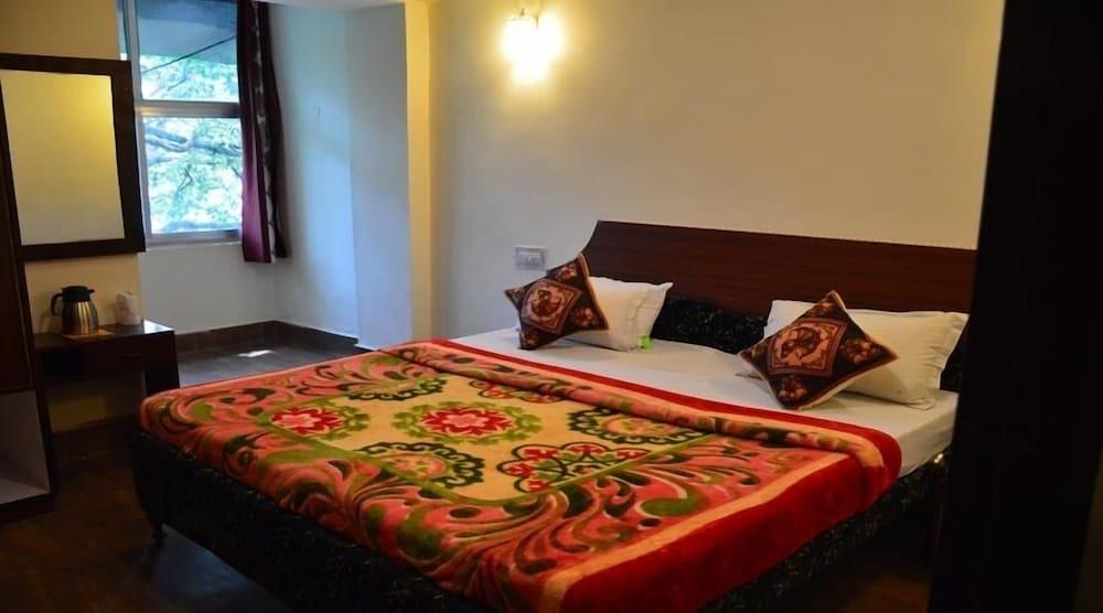 All Seasons Anamika Hotel