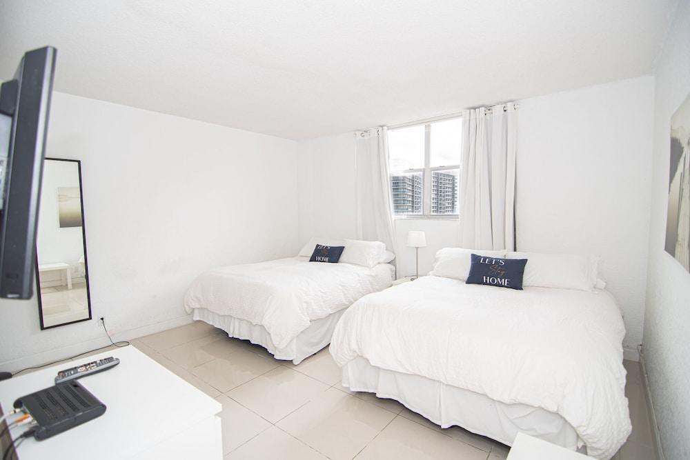 The Sian by Miami Te Espera